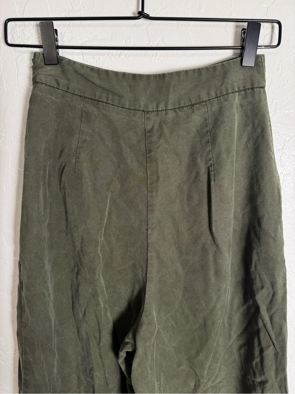 Zara High Rise Wide Leg Olive Green Pleated Utility Crop Culotte Pants